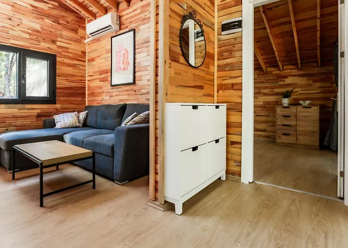 Lion's Forest Villa *